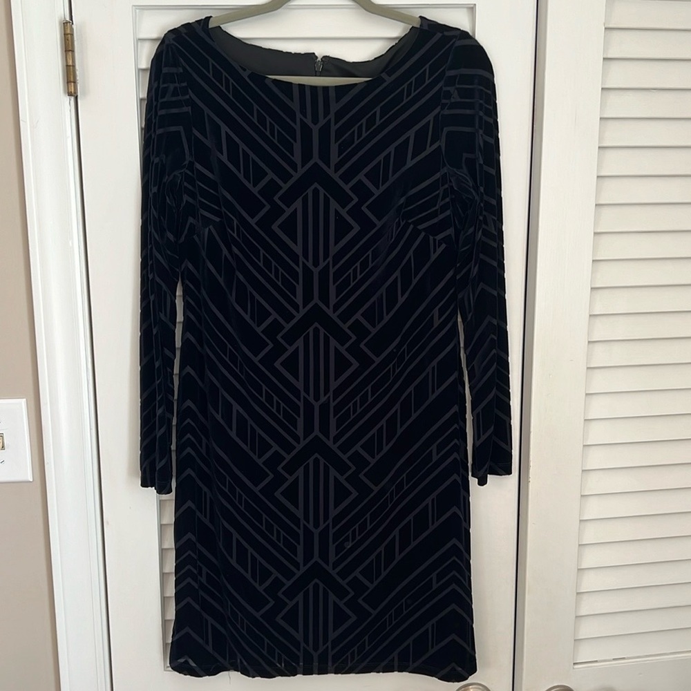 NWT Size 10, FUN Vince Camuto velvet party dress in Navy